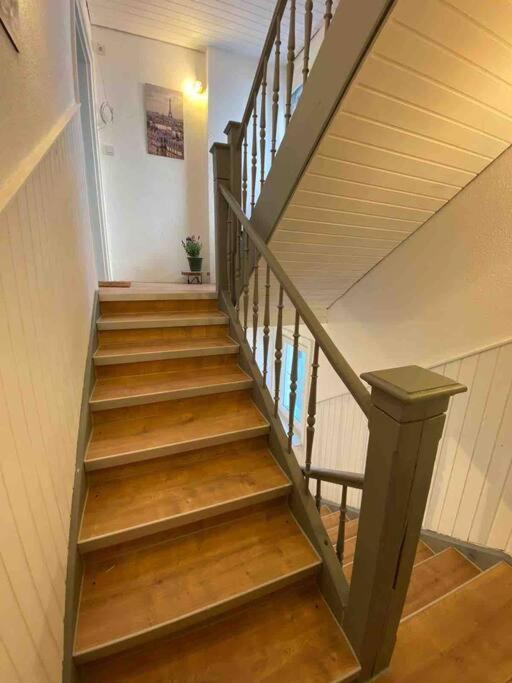 Nisay Home - 3 Room Apartment - A1 Людвигсбург Экстерьер фото