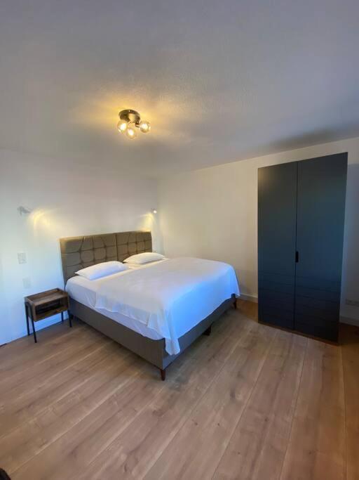 Nisay Home - 3 Room Apartment - A1 Людвигсбург Экстерьер фото