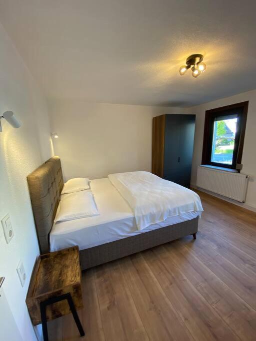 Nisay Home - 3 Room Apartment - A1 Людвигсбург Экстерьер фото