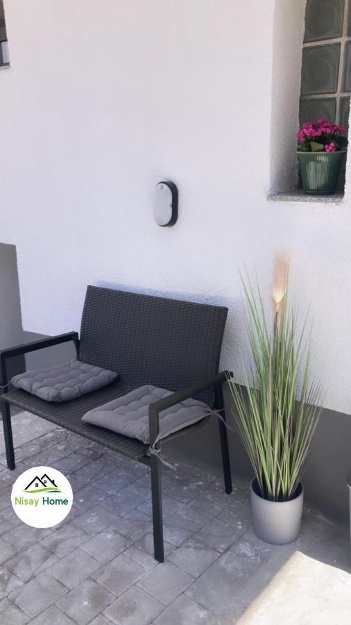 Nisay Home - 3 Room Apartment - A1 Людвигсбург Экстерьер фото